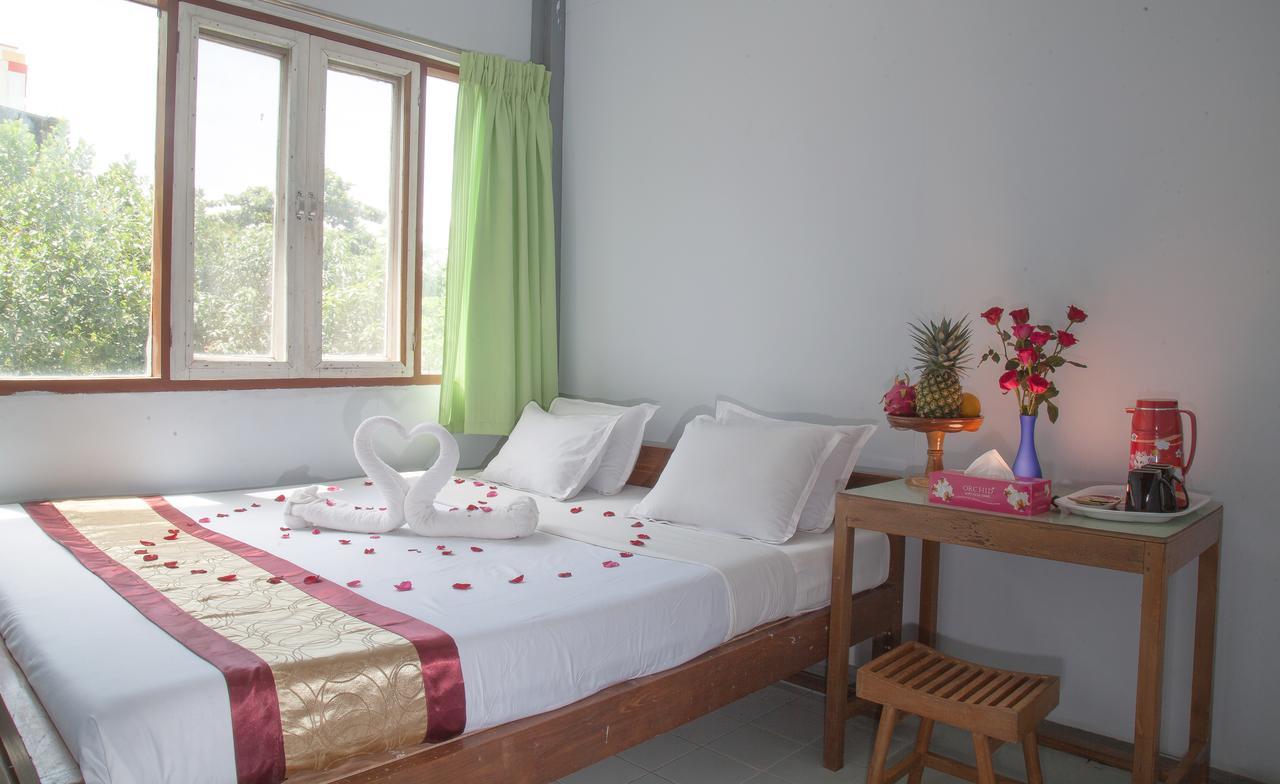 Mother Land Inn 2 Yangon Eksteriør bilde