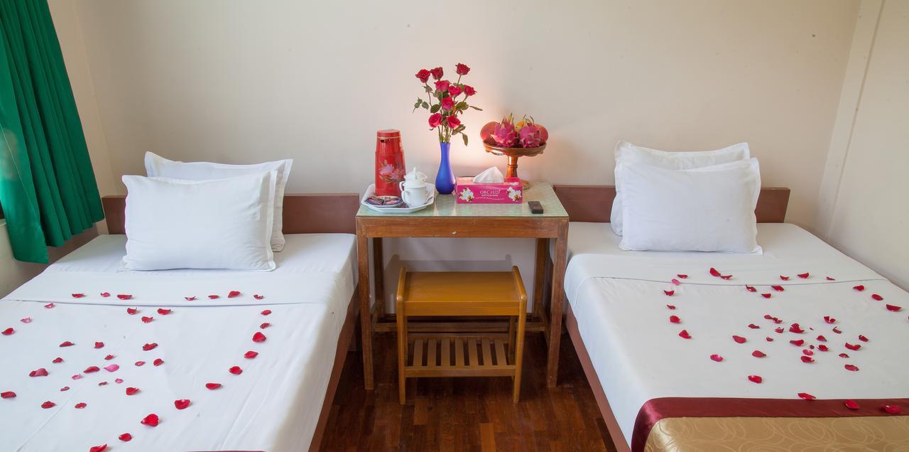 Mother Land Inn 2 Yangon Eksteriør bilde