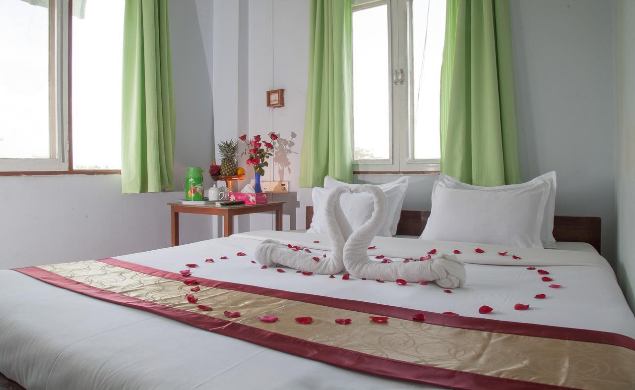 Mother Land Inn 2 Yangon Eksteriør bilde