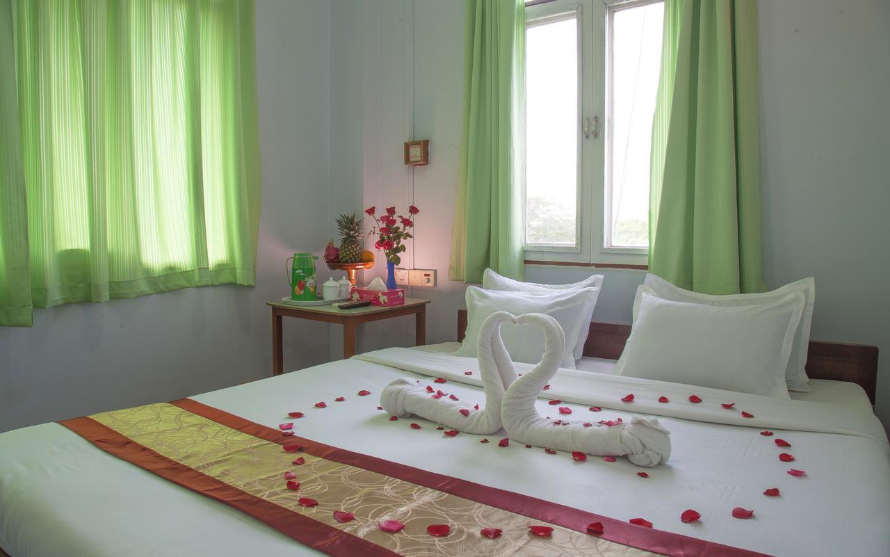 Mother Land Inn 2 Yangon Eksteriør bilde