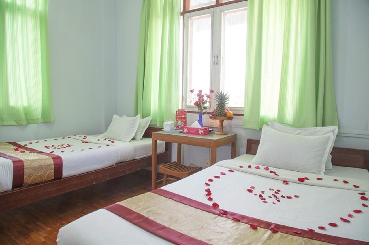 Mother Land Inn 2 Yangon Eksteriør bilde