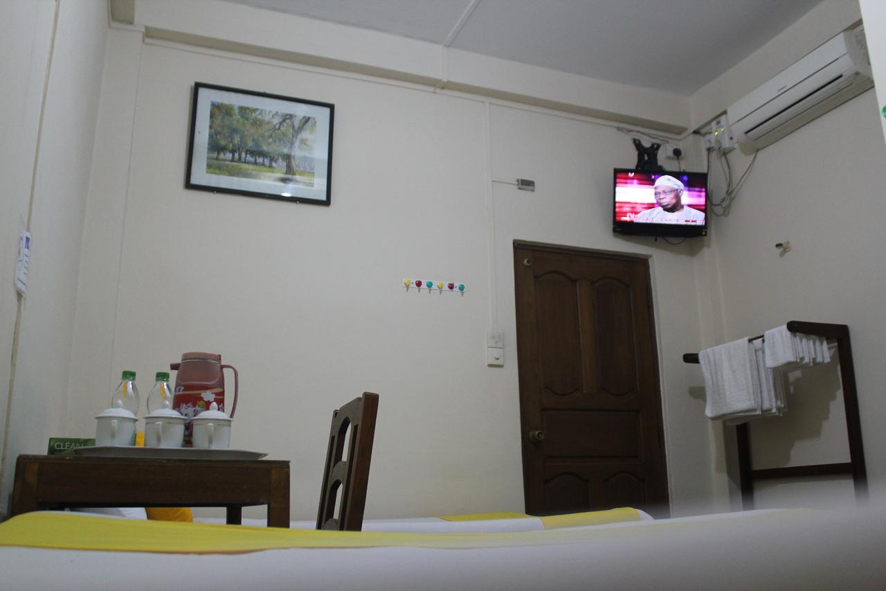Mother Land Inn 2 Yangon Eksteriør bilde