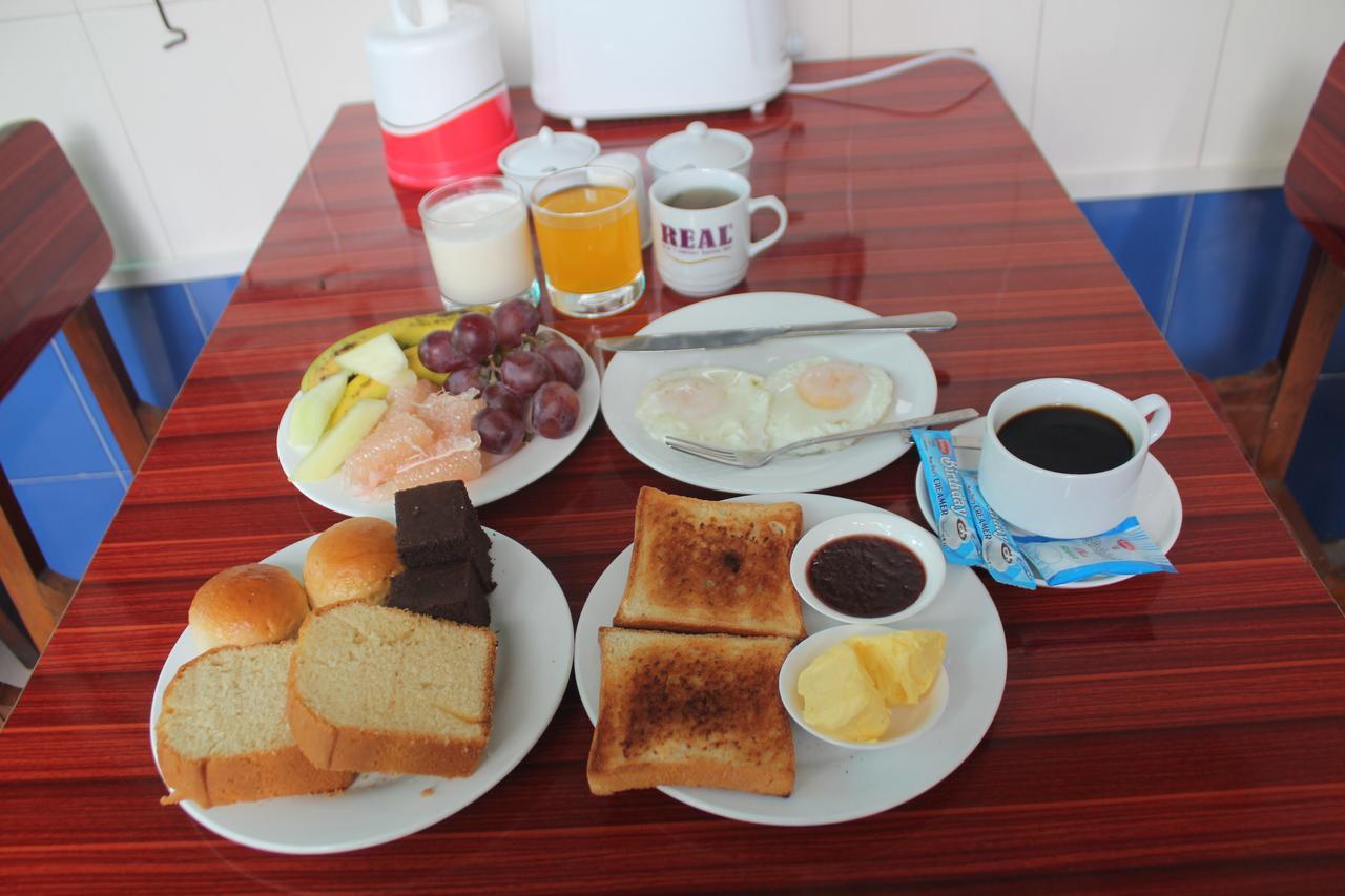 Mother Land Inn 2 Yangon Eksteriør bilde